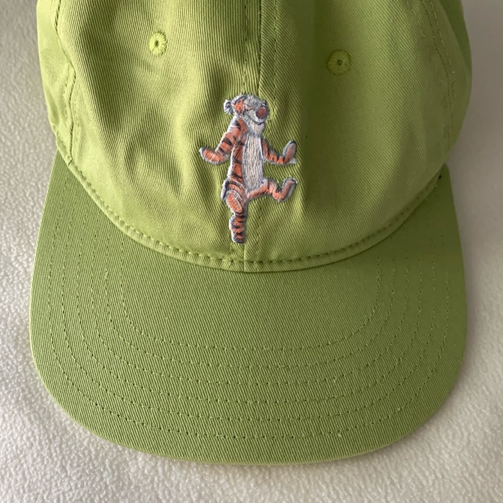 Boxlunch Winnie the Pooh Tigger bouncing hat Cap